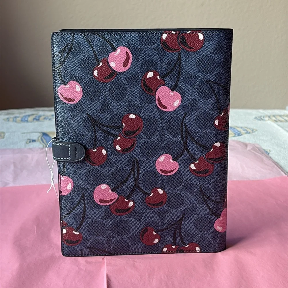 🍒 COACH NOTEBOOK IN SIGNATURE CANVAS WITH CHERRY PRINT 🍒 NWT 🍒